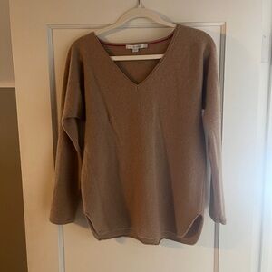 Boden V-Neck Cashmere Sweater